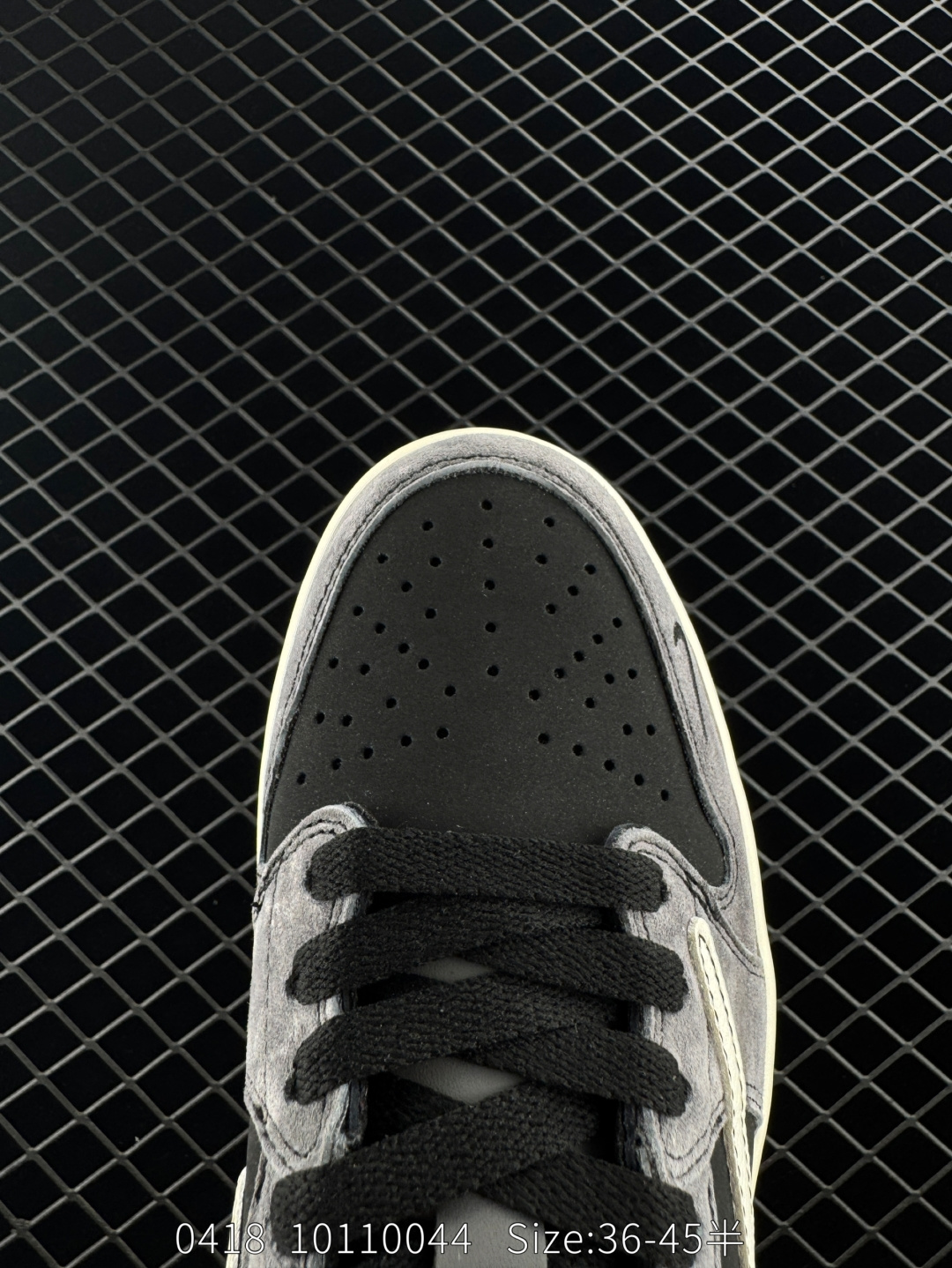 Travis Scott x Air Jordan 1 ” Reverse Mocha “